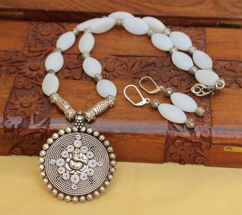 White Agate Necklaces 1