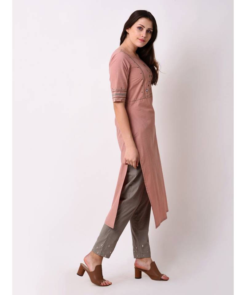 Orange Women's Cotton Embroidered Kurta