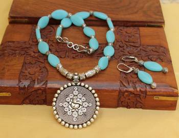 Blue Agate Necklaces 1