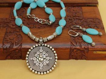 Blue Agate Necklaces 3