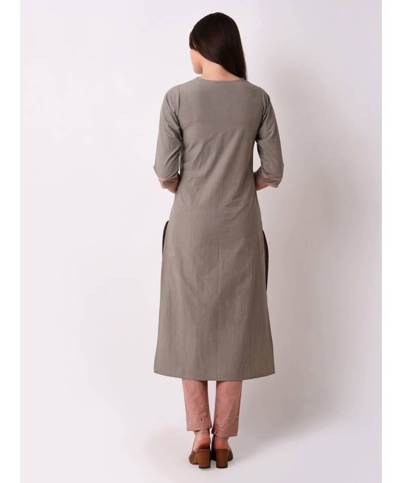 Green Women's Cotton Tribal Embroidered Kurta