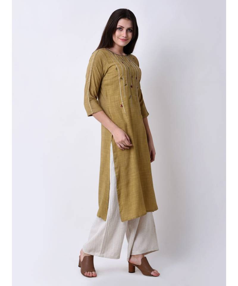 Green Women's Green Floral Embroidered Kurta