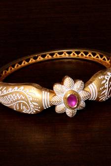 Copper Made Ruby Stone Embellished White Meenakari Worked Fine Quality Bracelet BD354