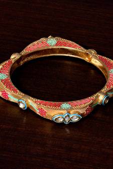 Copper Made Kundan Embellished Matte Finished Meenakari Worked Designer Bracelet BD366