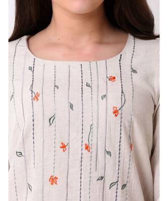 Women's Meadow Floral Top 5
