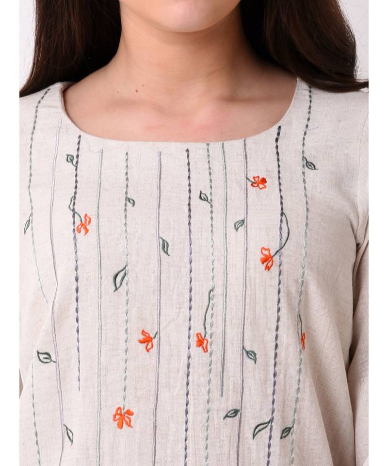 Women's Meadow Floral Top