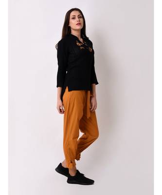 Women's Textured Embroidered Top 4