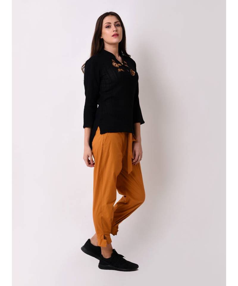 Women's Textured Embroidered Top