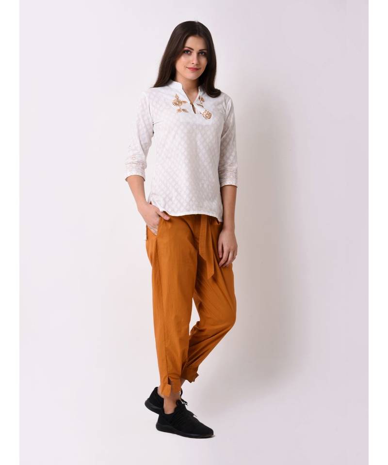 Women's Textured Embroidered Top