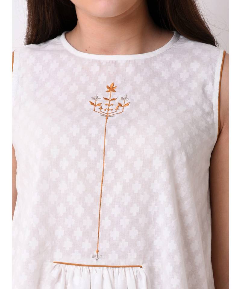 Women's Gathered Embroidered Tunic