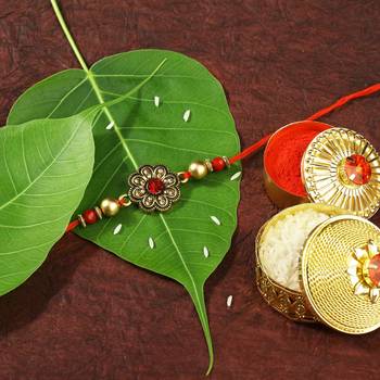 Gold Plated Designer Pearl Flower Rakhi For Men/Boys 1