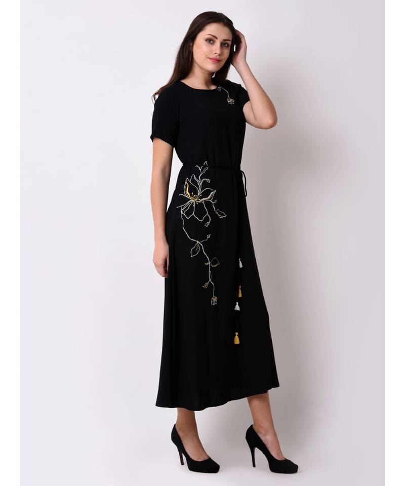 Black Women's Black Embroidered Maxi Dress