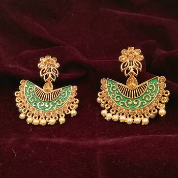 Saizen Gold Plated Meenakari Traditional Dangler Chandbali Pearl Earring 2