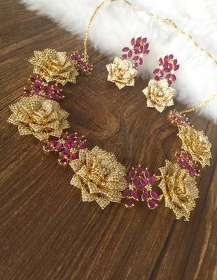 Gold onyx necklaces 1
