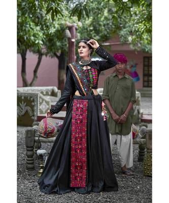 Black embroidered cotton unstitched lehenga choli 1