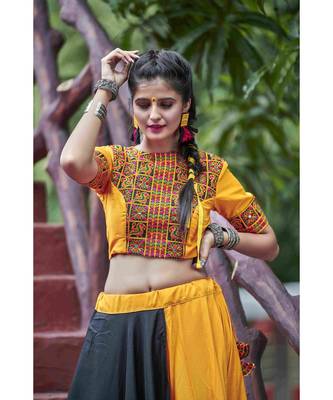 Black embroidered cotton unstitched lehenga choli 3