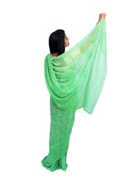 Parrot green printed georgette saree with blouse 4