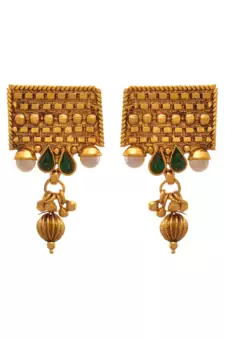 Gold pearl necklace-sets