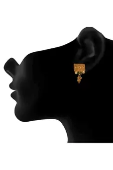 Gold pearl necklace-sets