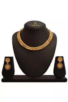 Gold necklace-sets