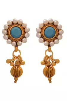Gold pearl necklace-sets