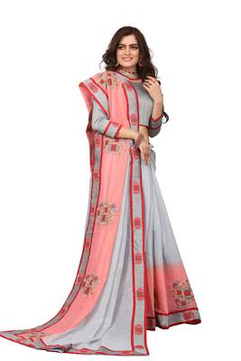 Grey Embroidered Cotton Silk Saree With Blouse 2