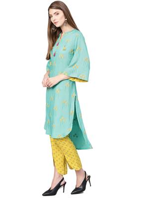 Blue printed liva kurta with tulip trousers 4