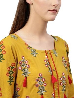 Yellow printed cotton kurtas-and-kurtis 5