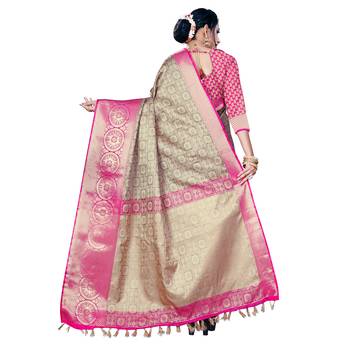 Beige woven banarasi silk saree with blouse 3