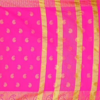 Pink woven silk blend saree with blouse 4
