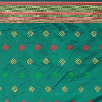 Green woven poly silk saree with blouse 4