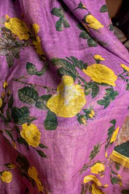 Multicolor Printed Linen Saree With Blouse 4