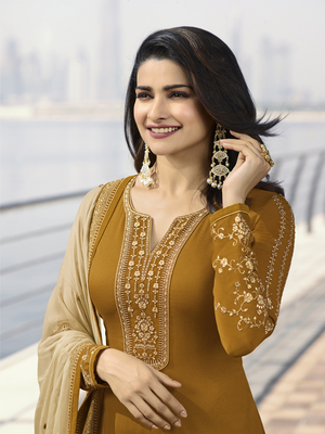 Green embroidered satin salwar 2