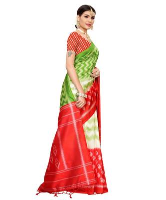 Red  printed Art Silk saree with blouse 5