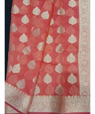 Red woven banarasi cotton saree with blouse 3
