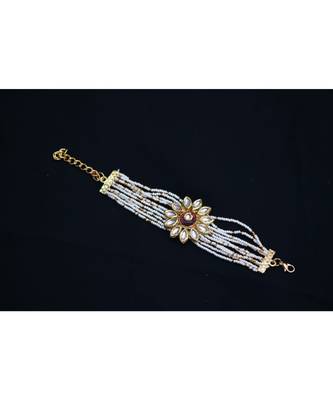 Kundan floral moti braclet 1