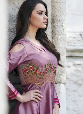 Dark-pink embroidered silk long-kurtis 4