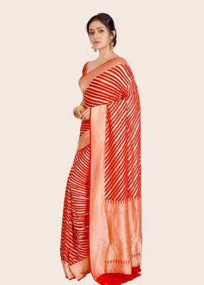 Red hand woven pure chiffon saree with blouse 2