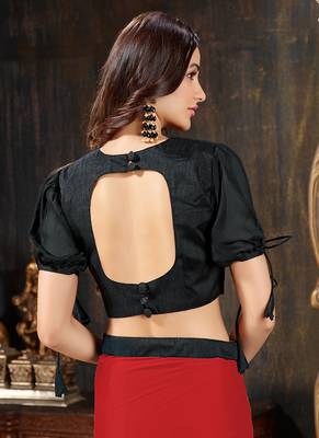 Red plain georgette ruffle saree with blouse 5