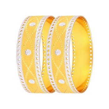 Gold bangles-and-bracelets 1
