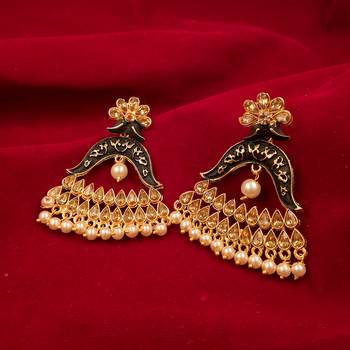 Saizen Traditional Dangler And Jhumki Alloy Earring 1