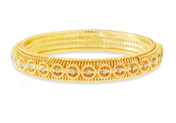 Gold bangles-and-bracelets 4