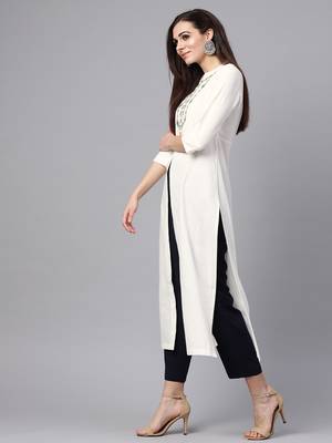 White Yoke Embroidered Kurta 2