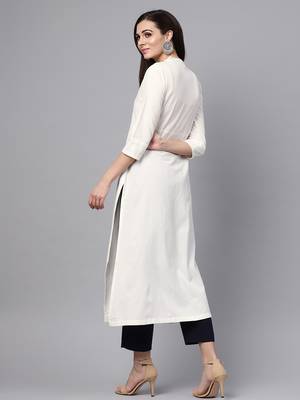 White Yoke Embroidered Kurta 3