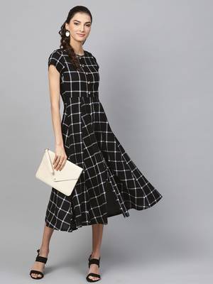 Black Check Front Open Flared Midi 6