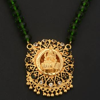 Green necklaces 2