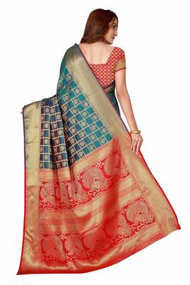 Teal woven kanchipuram silk saree with blouse 3