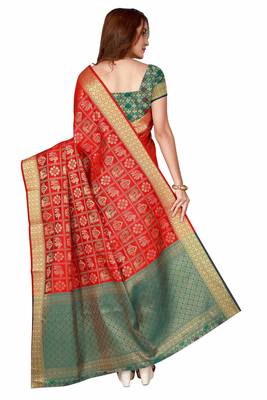 Red woven kanchipuram silk saree with blouse 3