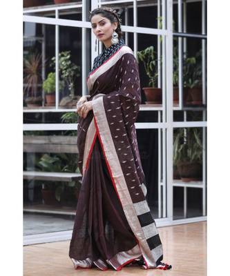 Deep Purple Linen Saree With Threadwork And Checkered Pallu 2