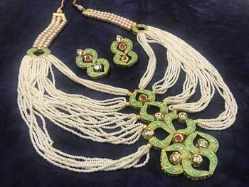 Gold necklaces 3